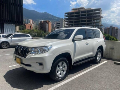 Toyota Prado 2.8 Tx-L At6 2024 dirección hidráulica Medellín