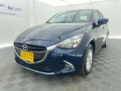 Mazda 2 1.5 Touring 2018 azul dirección hidráulica Usaquén
