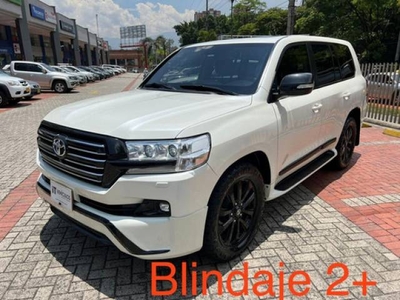 Toyota Land Cruiser 4.5 Imperial Fl Lc200 Diésel 2019 4.5 blanco Medellín