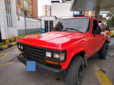 Toyota Land Cruiser 1982 - Bogotá