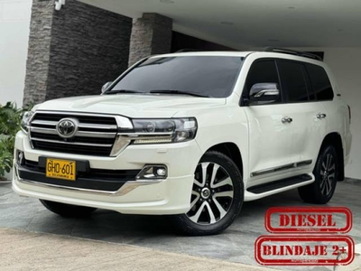 Toyota Land Cruiser 4.5 executive longe usado Bucaramanga