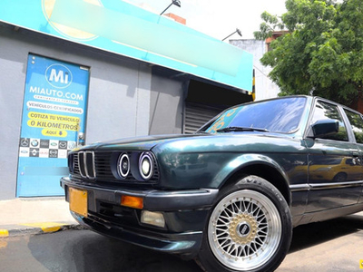 BMW Serie 3 2.3 323i E30 | TuCarro