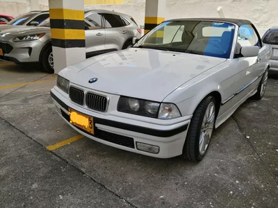 BMW Serie 3 2.5 325i E36 Cabriolet | TuCarro