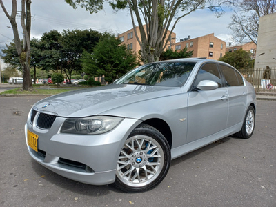BMW Serie 3 2.5 325i E90 Premium | TuCarro