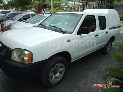 Nissan Frontier NP300 2.4 4x2 Doble Cabina 2011