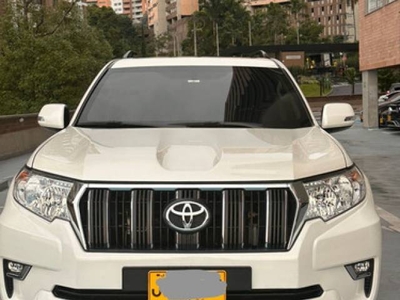 Toyota Prado Txl 2.8 usado automático Medellín