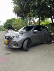 Nissan March 1.6 Advance