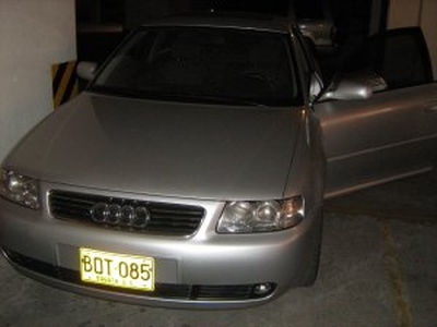Audi A3 2004, Manual, 2 litres - Bogotá