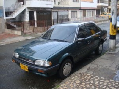 Mazda 323 1996, Manual, 9 litres - Medellín