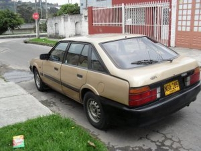 Mazda 626 1985, Manual, 1,8 litres - Bogotá
