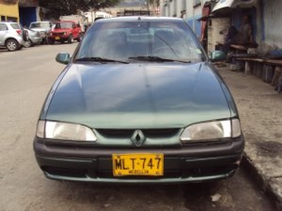 Renault 19 1995, 1,7 litres - Medellín