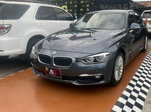 BMW 320I 2.0 Luxury Turbo At