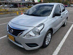 Nissan Versa 1.6 Drive 2020 dirección hidráulica Suba