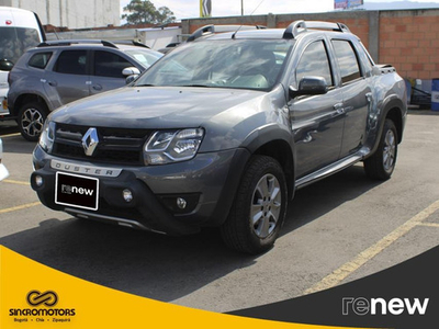Renault Duster Oroch INTENS 4X4 MT