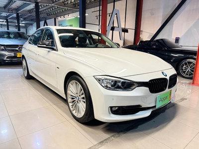BMW Serie 3 335i Luxury
