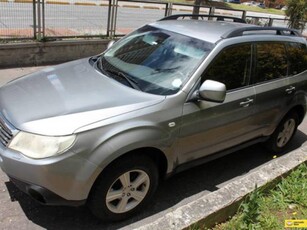 Subaru Forester 2.0 X MT 2010 automático 2.0 Suba