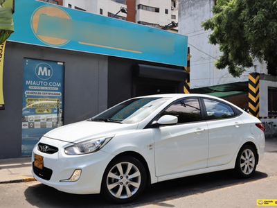Hyundai Accent 1.6l 4 p | TuCarro