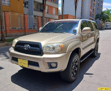 Toyota 4Runner 4.0 Limited Automática | TuCarro