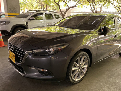 Mazda 3 SPORT GRAND TOURING