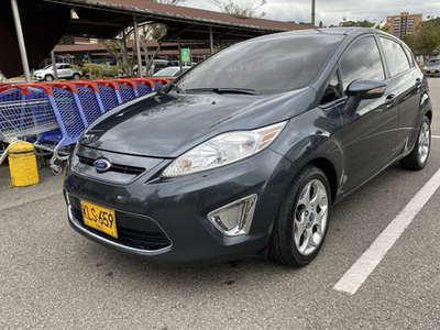 Ford Fiesta 1.6 Hatchback Mecánica | TuCarro