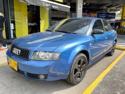 Audi A4 B6 1.8 2002 azul 145.860 kilómetros $24.000.000