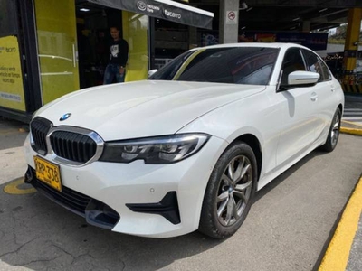 BMW Serie 3 2.0 320i F30 Sportline usado 15.000 kilómetros $160.000.000