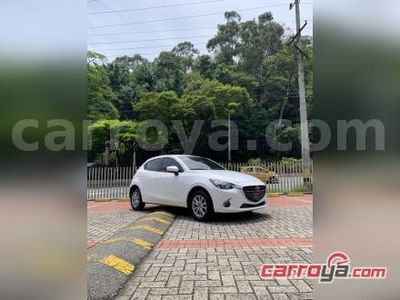 Mazda 2 Touring 1.5 Sedan Automatico 2019