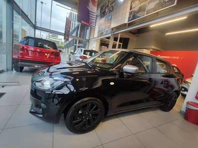 Suzuki Swift Hybrid Black Edition | TuCarro