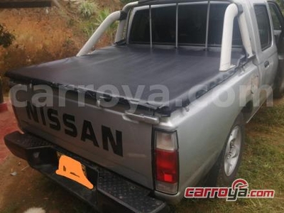 Nissan Frontier NP300 2.4 4x2 Doble Cabina 2012