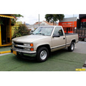 Chevrolet Silverado 5.7 At