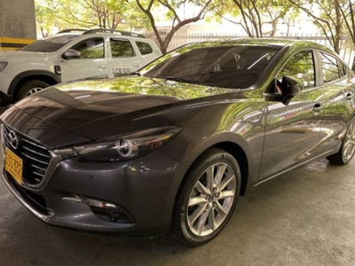 Mazda 3 SPORT GRAND TOURING usado gris automático Suba