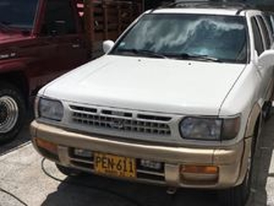 Nissan Pathfinder 1998, Manual, 0,5 litres - Bogotá
