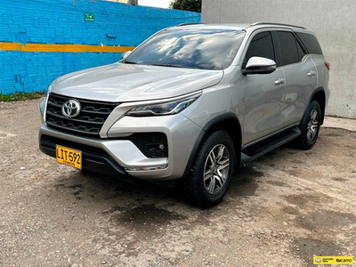 Toyota Fortuner 2.4cc At Aa 4x2 | TuCarro