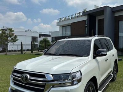 Toyota Land Cruiser 4.5 Executive Lounge 2019 15.000 kilómetros diésel $493.000.000