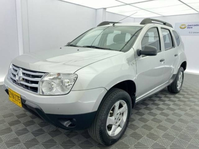 Renault Duster 1.6 Expression Mecánica 2015 gris 4x2 $44.000.000