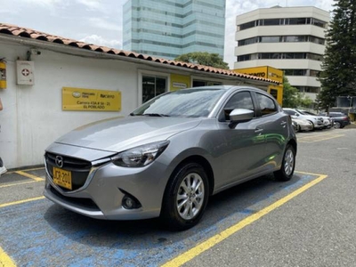 Mazda 2 1.5 Touring Hatchback 44.104 kilómetros 4x2 Medellín