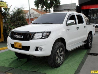 Toyota Hilux 2.5 Vigo 2015 2.5 automático $120.000.000