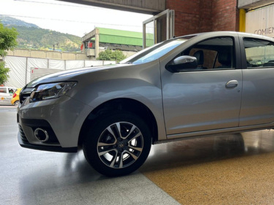 Renault Logan Intens Mecánico Ph2 - 2024 | TuCarro