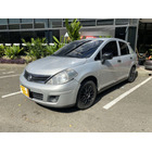 Nissan Tiida 1.8 Miio