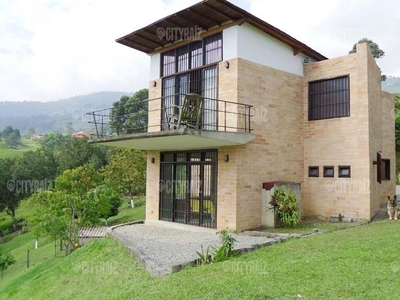 Casa en Arriendo en Sur, La Estrella, Antioquia