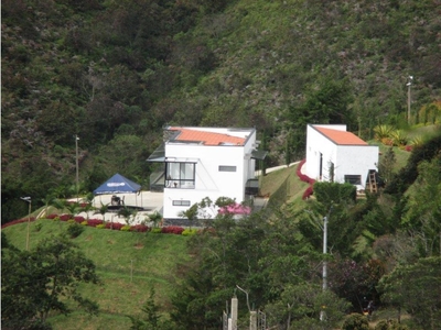 Cortijo de alto standing de 4830 m2 en venta San Vicente, Departamento de Antioquia
