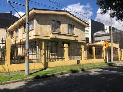 Casa en venta en Pontevedra, Bogotá, Cundinamarca