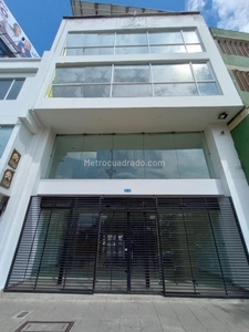 Edificio de Apartamentos en Arriendo, Libertadores