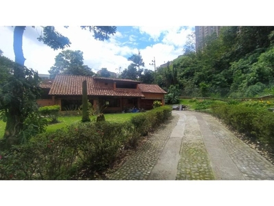 Casa de campo de alto standing de 6 dormitorios en alquiler Medellín, Departamento de Antioquia