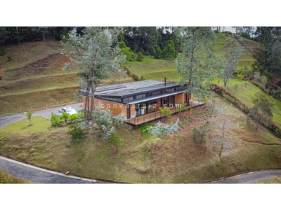 Casa de campo de alto standing de 3450 m2 en venta Carmen de Viboral, Departamento de Antioquia