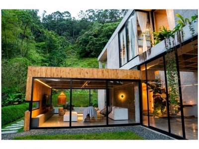 Casa de campo de alto standing de 5 dormitorios en venta Envigado, Departamento de Antioquia