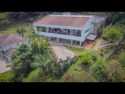 Casa de campo de alto standing de 7 dormitorios en venta Envigado, Colombia