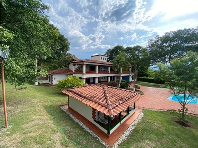 Cortijo de alto standing de 15000 m2 en venta San Jerónimo, Colombia