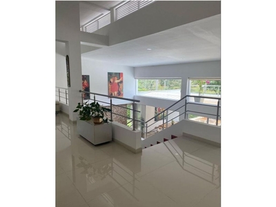Vivienda de alto standing de 1640 m2 en venta Pereira, Departamento de Risaralda