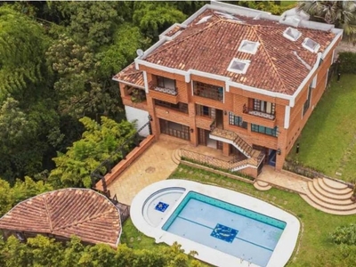 Casa de campo de alto standing de 5 dormitorios en venta Sabaneta, La Estrella, Departamento de Antioquia